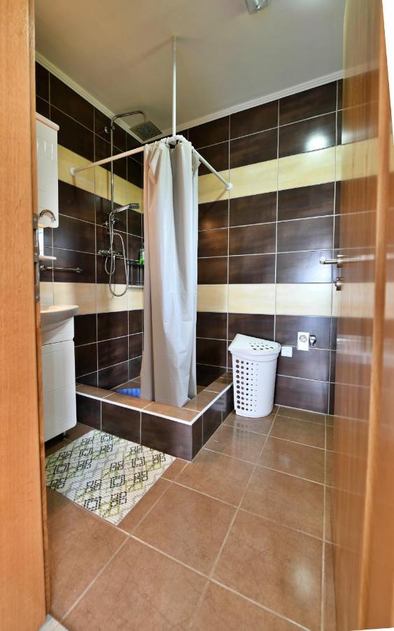 Apartman Jakov ราโควิซา ภายนอก รูปภาพ